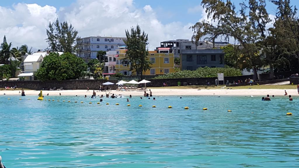 Chez Johnny - Blue Bay Hotel Exterior foto